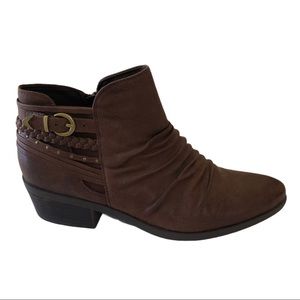 Baretraps Womens Guenna Brown Faux Leather Booties